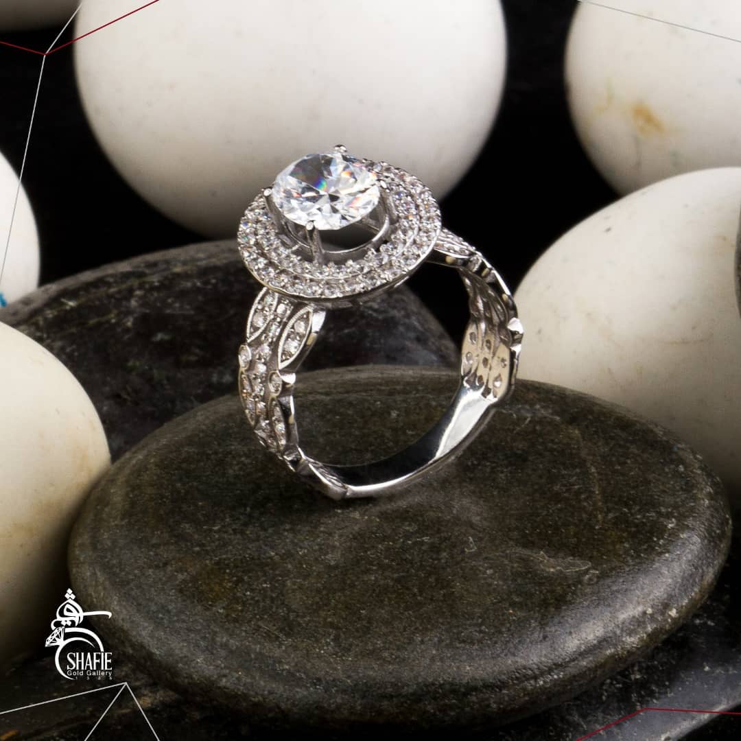 مدل های حلقه ازدواج تک نگین.jpg